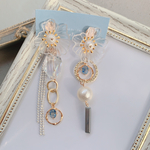 クリアフラワーのジャラジャラピアス