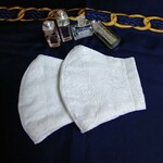 レースマスク㊸　お花柄素敵　豪華な白地レースマスク　おしゃれ　コットンレース　ハンドメイド　