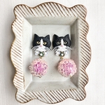 ❤️再販②❤️ シュール　な猫のアクセサリー　ピアス　イヤリング　ブローチ　昭和レトロ　レトロ　ゆめかわ　猫　ハチワレ猫　黒猫　ボタン　動物　アニマル