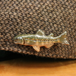 イワナ　陶芸作品 ピンブローチ（陶 さかな アクセサリー）