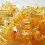 クリスタル（水晶）　氷柱（ナゲット）AB(オーロラ)　約10ｇ　ゴールド