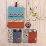 【福袋E】¥8400→¥5900 ¥2500お得！鍋つかみ 、パッチワーク刺繍コースター2枚、バラの刺繍ブローチ４点セット　