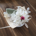 *Accessory case with Bouquet