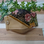 舟形マスク  ベージュ×黒いお花レース  チャームつき