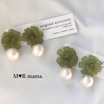 【 再販 】フリル❥❥❥アクリルフラワー×コットンパール✳︎ピアス / イヤリング / 樹脂ノンホールピアス