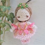 花の精のストラップ