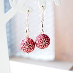 《受注制作》手毬ピアス・イヤリング（二ツ菊）