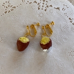 アシンメトリー🍠焼き芋イヤリング（ピアスにも変更可）