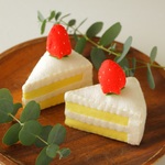 フェルトのおままごとセット　イチゴのショートケーキ