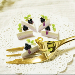 ブルーベリーのレアチーズケーキ  チャーム♡マスクチャーム