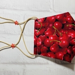 《送料無料》立体　マスク　さくらんぼ　チェリー　Cherry  リアルファブリック　USAコットン  地球に優しい　軽い　さらし　使い心地よい　洗って繰り返し使える