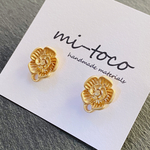 【14㎜×17㎜】◎6個◎フラワーデザインポストピアス