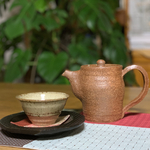 流れる釉薬の景色が美しい湯呑