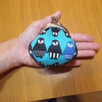 コンパクトサイズ　お手玉みたいなガマ口☆（ペンギンと星）