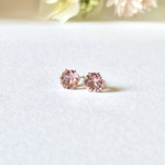 再販♡ 桜 6mm スワロフスキーの一粒ピアス アレルギー対応 サージカルステンレス  ライトローズイグナイト