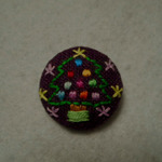 クリスマスツリー（ボルドー）刺繍ブローチ