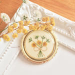 ミモザとかすみ草のスマホリング バンカーリング スマホスタンド 押し花 