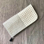 モニター様価格　タッセル付き刺し子ハンカチ　格子柄