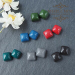little tile { dark color }