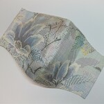 立体マスクⒸ【 本場白大島紬  淡紫木蓮】フィルターポケット付き　2枚仕立て