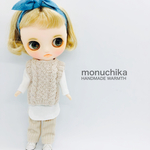 ミディブライスの服（ニットベスト+Tシャツ+コーデュロイパンツ）①
