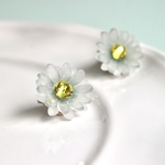 マーガレット一輪ピアス/イヤリング