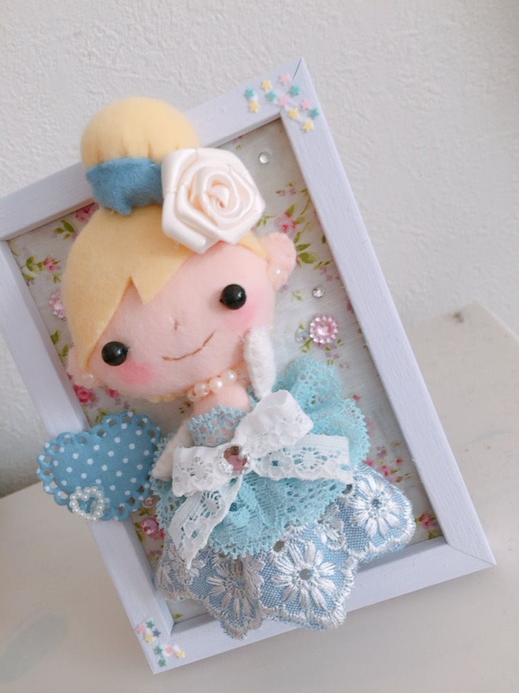 キャラクターを自分で飾るフェルトでできた絵本　シンデレラフェルトプレイセット キャラクターを自分で飾るフェルト￼でできた絵本 シンデレラ