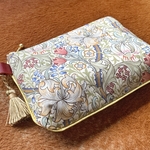 ウィリアム・モリス  ゴールデン・リリーのポーチ/ ベージュ