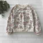 【size130】落ち着きカラーの花柄ラグラントレーナー