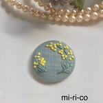 ミモザの花刺繍 ブローチ／ヘアゴム