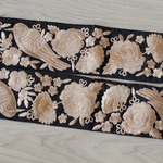 インド刺繍リボンᢂ インド刺繍/インドリボン/刺繍リボン/刺繍/リボン/シルクリボン/シルク/トリム/ブレード/ジャガード/ジャガードリボン/チロリアンテープ/レース/チュール/インド/チュールレース
