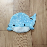 【送料込み】ぺたんこクジラちゃんポーチ(水面模様)