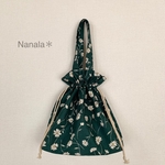 Nanala＊【巾着バッグ】グリーン　フラワー柄　トートバッグ　エコバッグにも◎