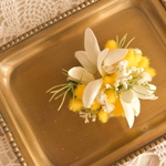 卒業式・卒園式・入学式・入園式用　ビタミンカラーのミモザのコサージュ「ブーケ風」