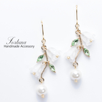 すずらんのピアス(361) ピアス/イヤリング/ノンホールピアス/樹脂ピアス