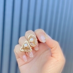 新作◡̈*.。変形トライアングル×マットゴールドデザインレジン💍リング 
