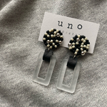 モノトーン刺繍×ラムレザー×マットホワイトピアス・イヤリング