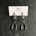 ▷ キュービックジルコニア × シルバー キラキラ ピアス/イヤリング