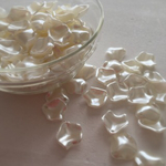 【入荷】花びら パーツ❤︎パール