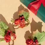 クリスマスのブローチ(ヒイラギ&バラ) 