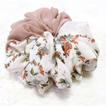 ラスト1個！再販 しゅしゅ ダブルカラー ブラック ベージュフローラル  チャーム付き Beige Floral