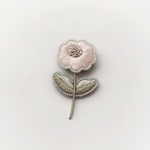 お花の刺繍ブローチ pink beige
