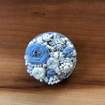 ビーズ刺繍くるみボタン（ヘアゴム/ブローチ）