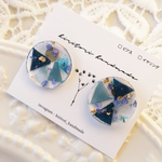 ハンドメイド 押し花ピアス 宇宙風