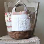 shi...様専用ページです。アンティーク手刺繍*パッチワーク*ウールかごバッグ