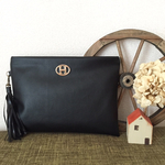 新発売*\(^o^)/* 今年大流行   クラッチバック  NoaHsarK ♥️ブラック デビュー ♥️