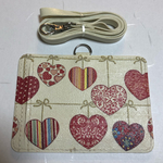 送料込み　受注作成　ハート柄パスケース　大人可愛いハートIDカードホルダー　ハートネームホルダー  ハート社員証　ハートカードケース　