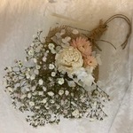 カスミソウのスワッグ3（英字新聞を添えて）