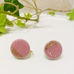美濃焼タイルアクセサリー　紅梅色（こうばいいろ）タイルの和柄イヤリング