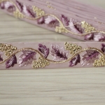 インド刺繍リボンᢂリーフオーキッド　インド刺繍/インドリボン/刺繍リボン/刺繍/リボン/シルクリボン/トリム/ブレード/ジャガードリボン/チロリアンテープ/レース/インド/チュールレース